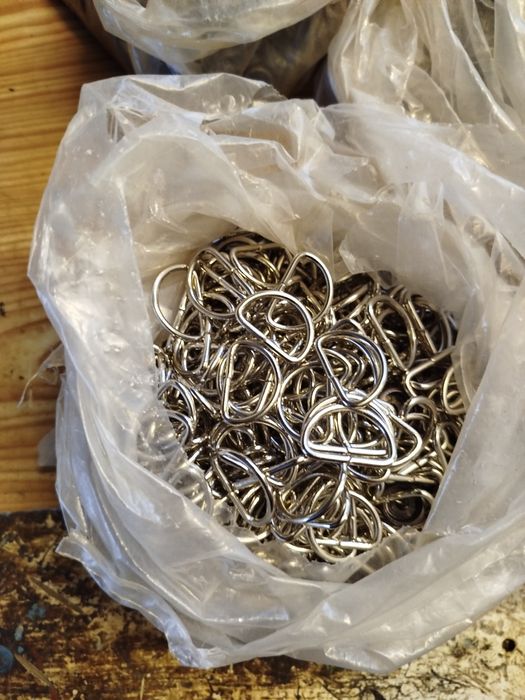 Продам Люверси новые