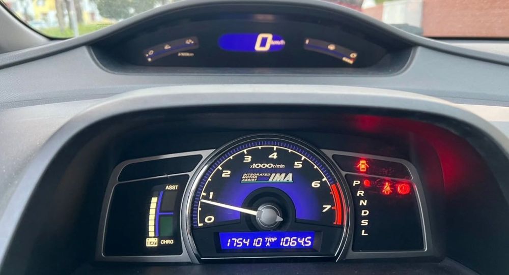 Honda civic 4dr hybrido