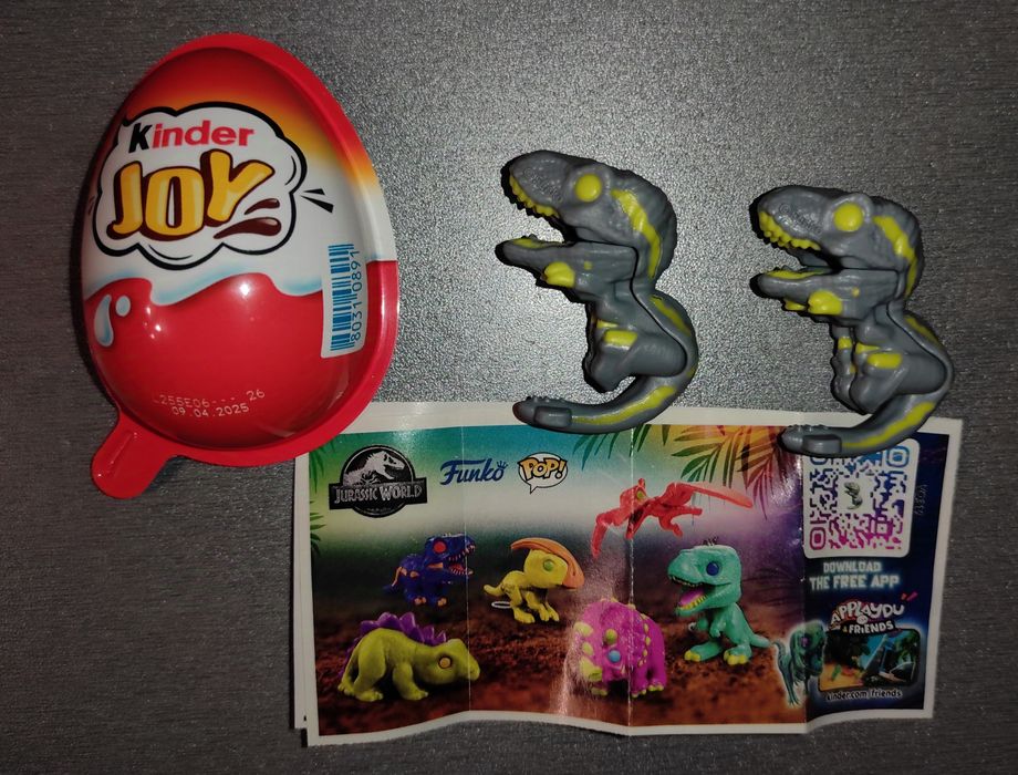 kinder joy Jurassic world