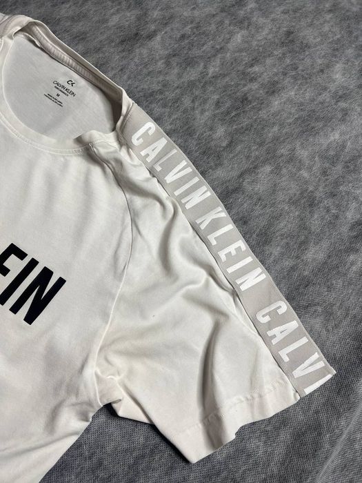 Футболка Calvin Klein