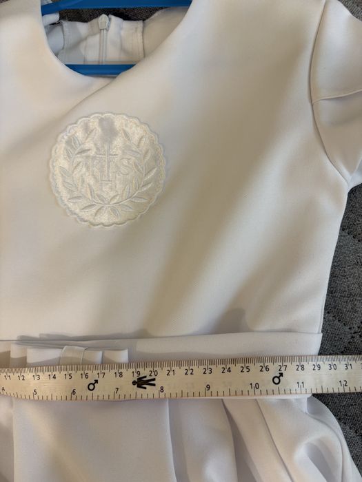 Sukienka komunijna 134 biała prosta z bolerkiem