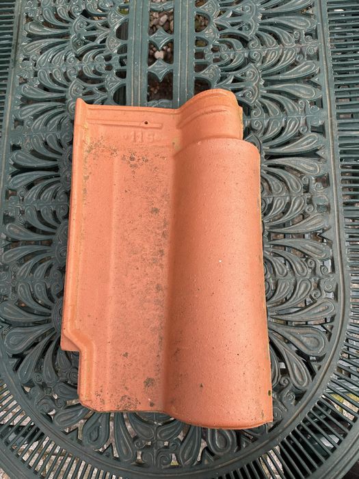 Telhas em bom estado.