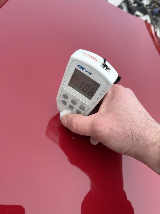 Двері передні праві Tesla model S Тесла модель C  червоні.