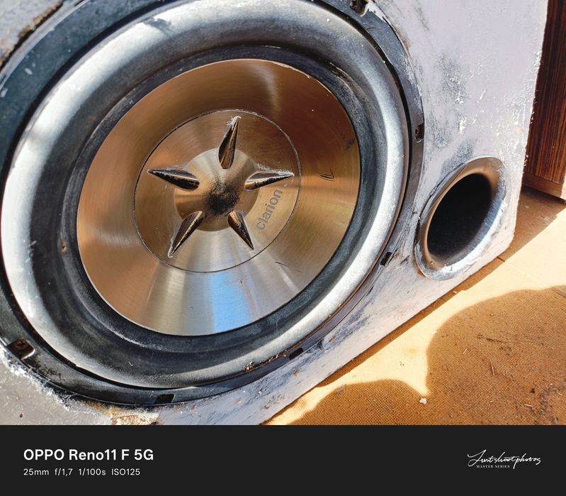 Subwoofer Clarion