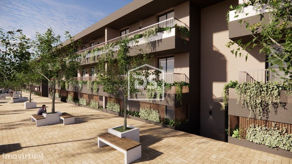 Apartamento T3 DUPLEX/ Novo/ Com Piscina/ Vista Rio/  Coimbra