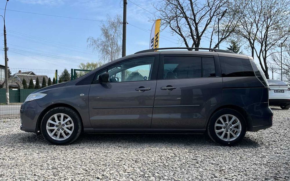 Mazda 5 2009 року