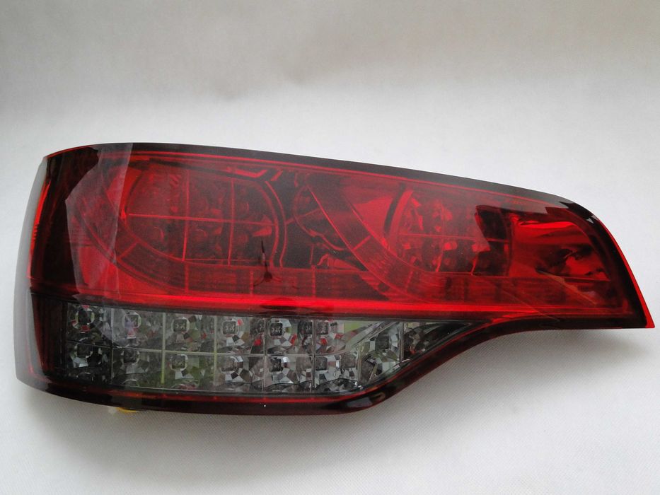 Lampy światła tył tylne AUDI Q7 4L 06-09 DIODY LED Red SMOKE TUNING IGŁA!