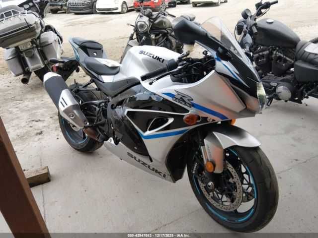 SUZUKI GSX-R1000 2025