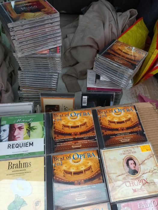 Lote de 100 Cd's musica Clássica, por 30 euros