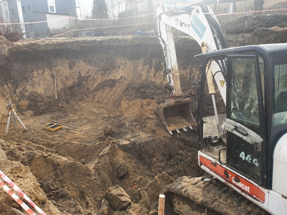 -Usługi Koparką  Wozidlem 6t Dogodne terminy szybka realizacja zlecen