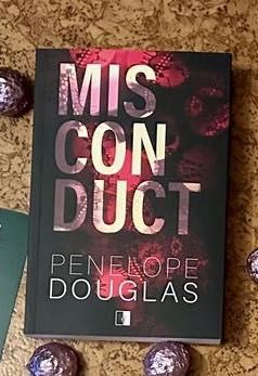 Penelope Douglas - „Misconduct”