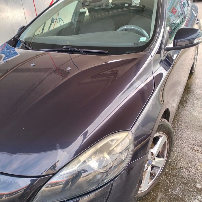 Volvo v 40 D2 momentum