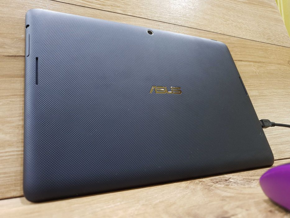 Планшет Asus MeMO Pad FHD 10 32GB ME302C