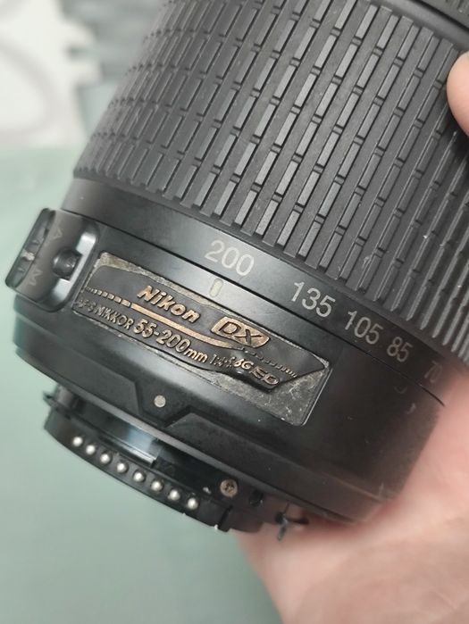 Об'єктив Nikon AF-S DX NIKKOR 55-200mm f/4-5.6G ED VR II