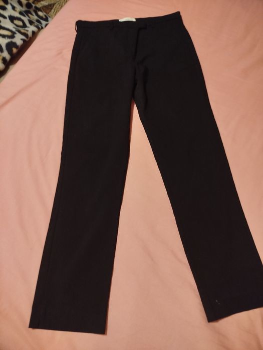 Czarne eleganckie spodnie przed kostkę Mng L 40