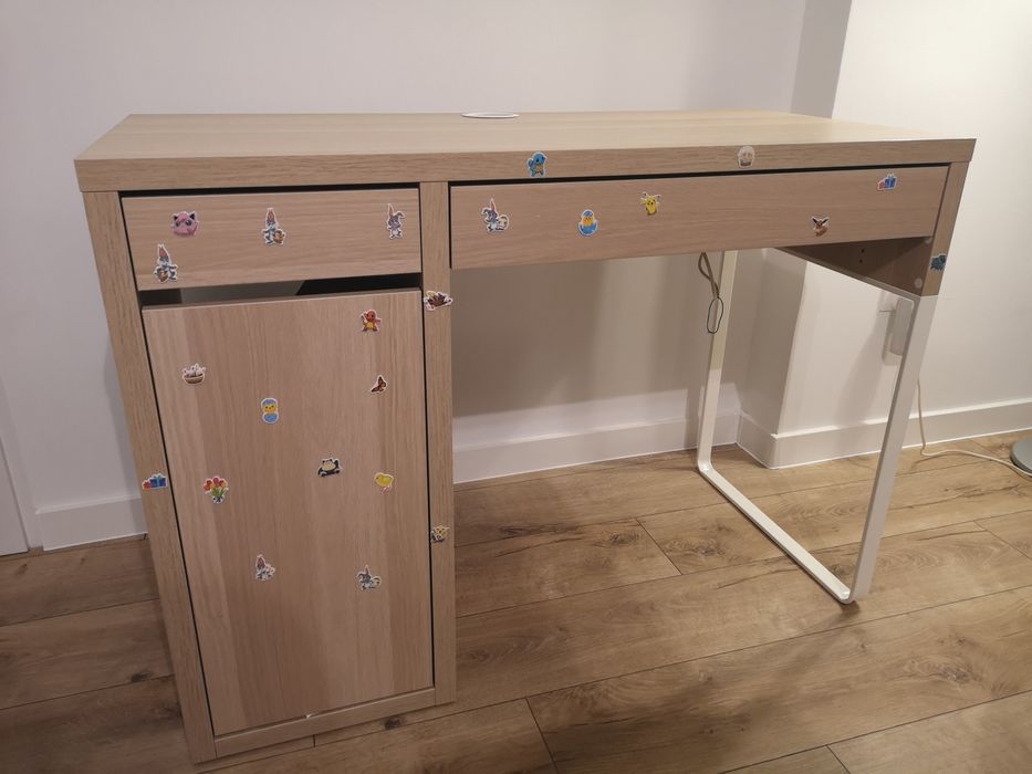 Biurko z Ikea Micke 105x50 cm dąb dla dziecka stan bdb