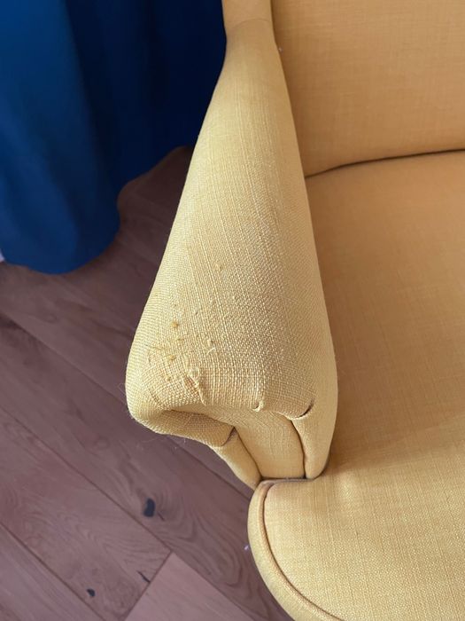 Ikea fotel uszak żółty