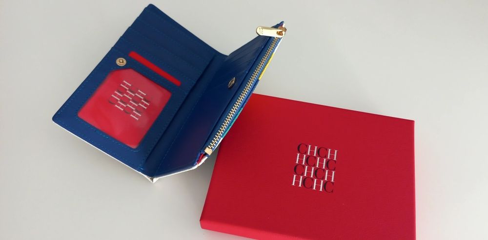 Carteira Carolina Herrera Nova