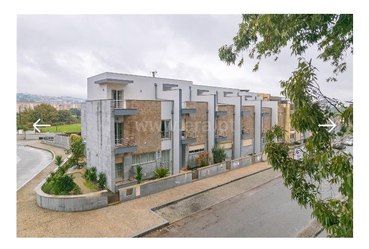 Moradia T5 com piscina