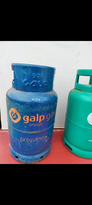 Garrafas de ferro 13 kg roulotes bar.
