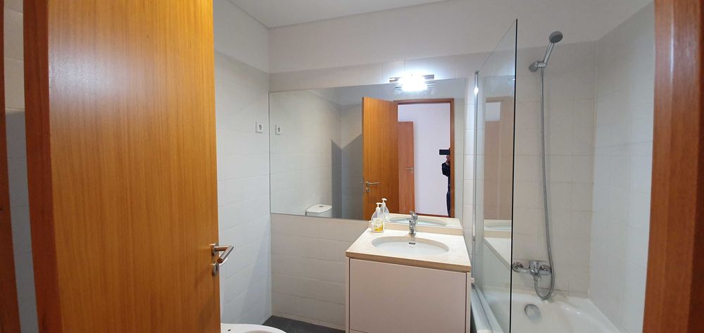 Apartamento T2 c/ Box – Frente à Universidade do Minho - Azurém