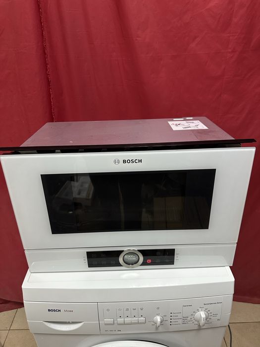 Встраиваемая микроволновая печь Bosch BFR 634 GW1