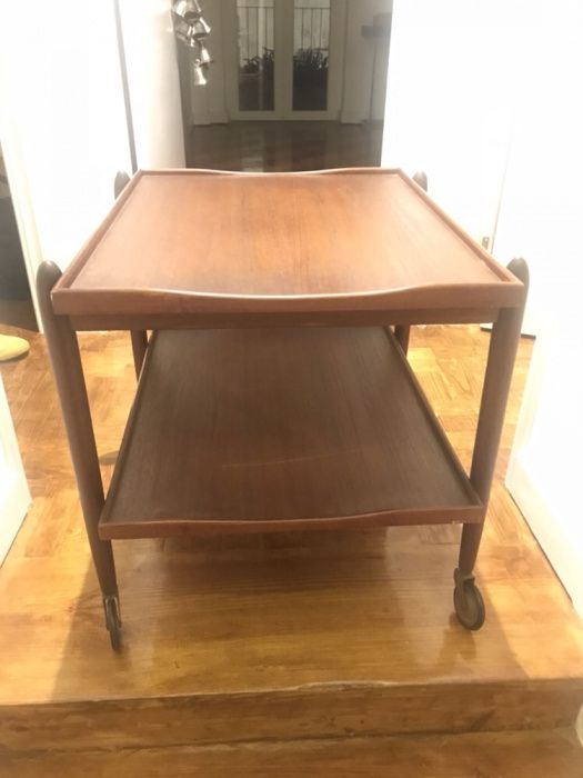 Carrinho chá em Teca