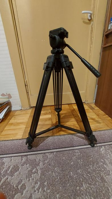 Професійний штатив Libec th 650, +чохол.