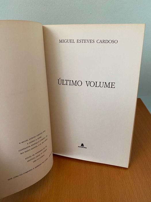 Último Volume - Miguel Esteves Cardoso
