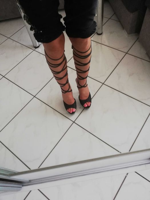 Sandały czarne z brokatem