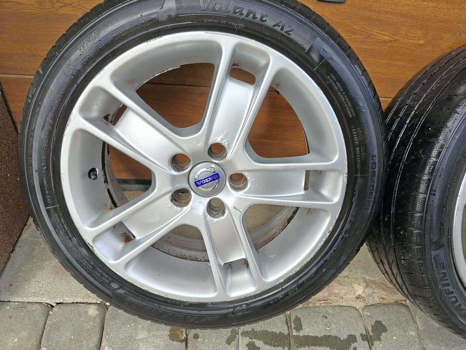 Felgi Volvo R 17 7J 5x108  V50 V30 plus opony