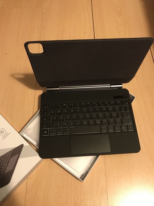 Magnetic Keyboard Case iPad Pro 11