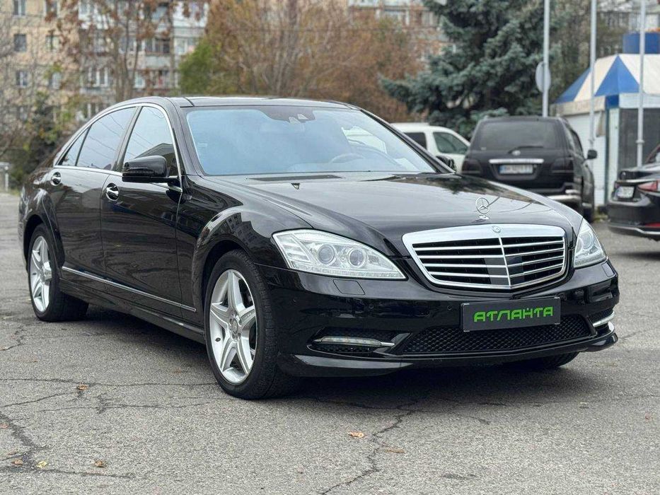 Mercedes-Benz S-Class 2012