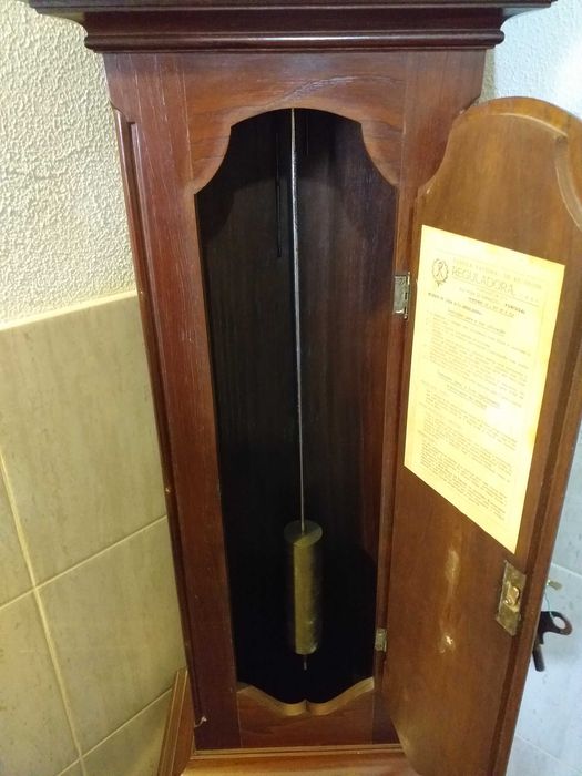 Relogio pé alto vintage