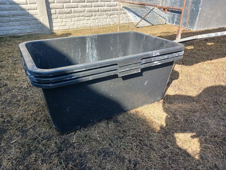 Продам маточну клітку для кролів