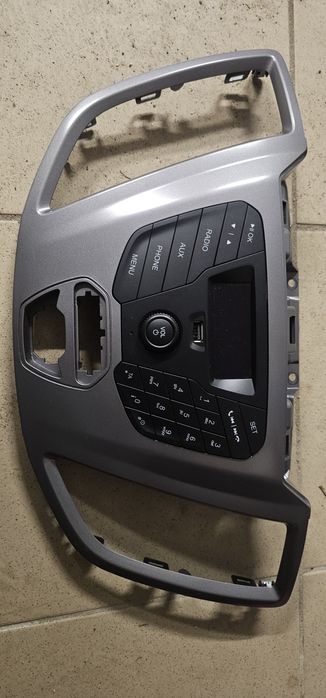 Panel radio Ford Transit 2020
