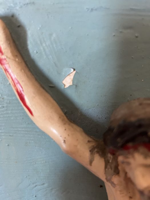 Crucifixo de parede emoldurado