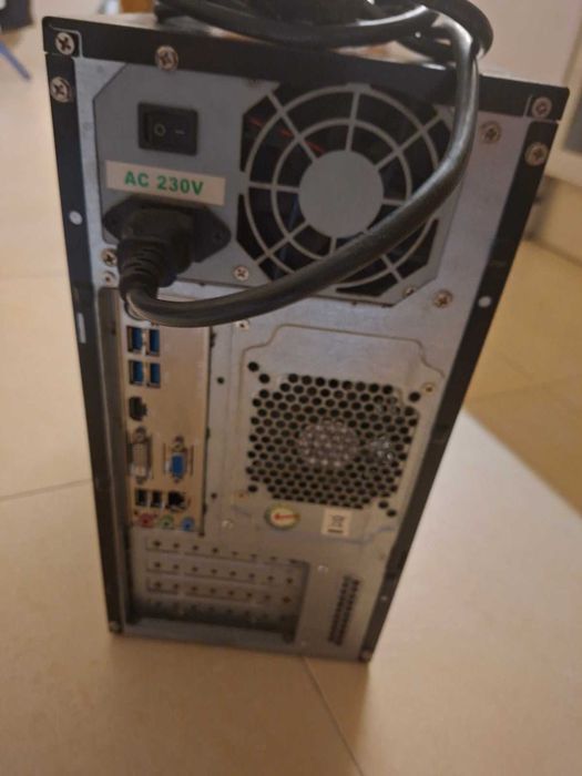Vendo PC - i5 4570 + 8GB RAM + 240Gb SSD(W10) + 2TB HDD