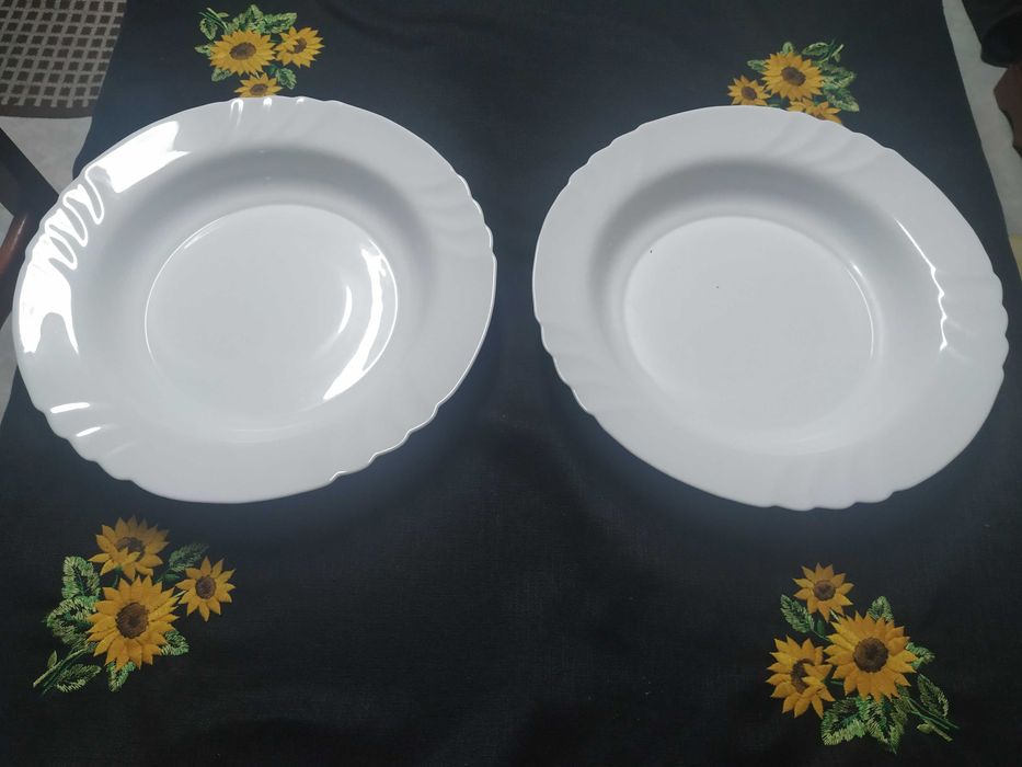 Conjunto 22 Pratos e Travessas NATAL424543119632640004