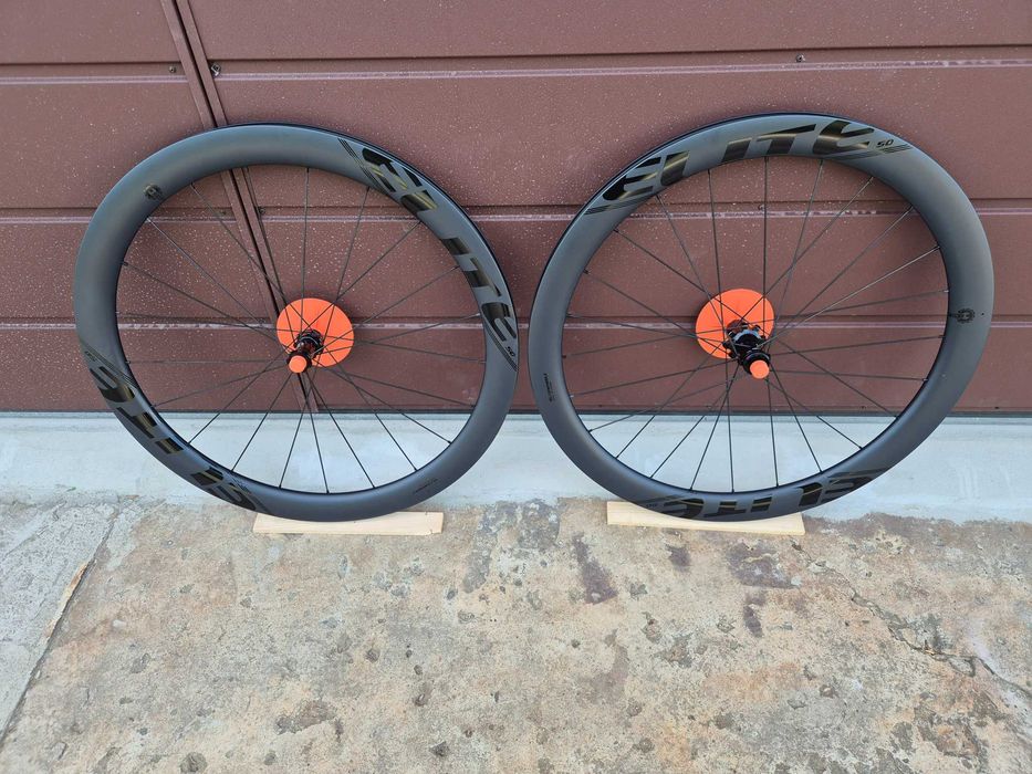Elitewheels ENT 2.0 stożek 50, center lock, shimano.