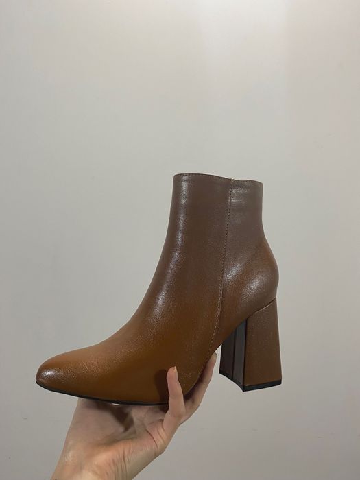 Взуття жіноче зимове ZARA