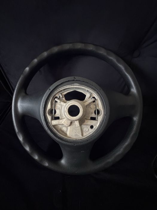 Kierownica bmw e87 e81 e90 seria 1 i 3 ladny stan