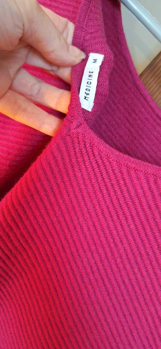 Sweter M L Medicine róż fuksja na wiosnę viscoza