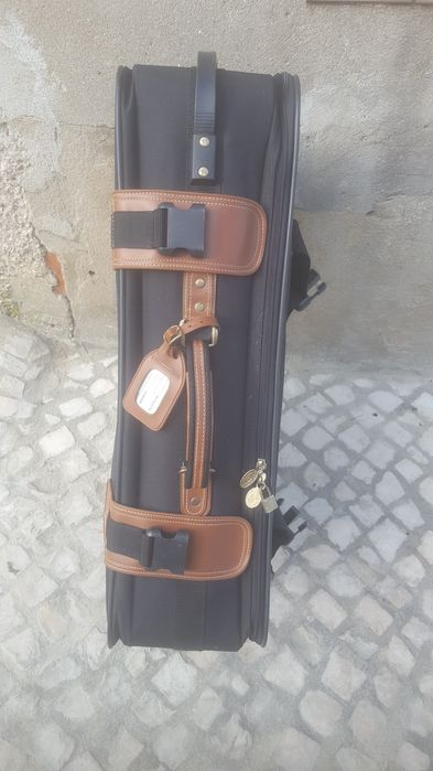 Mala de viagem  grande  como  nova