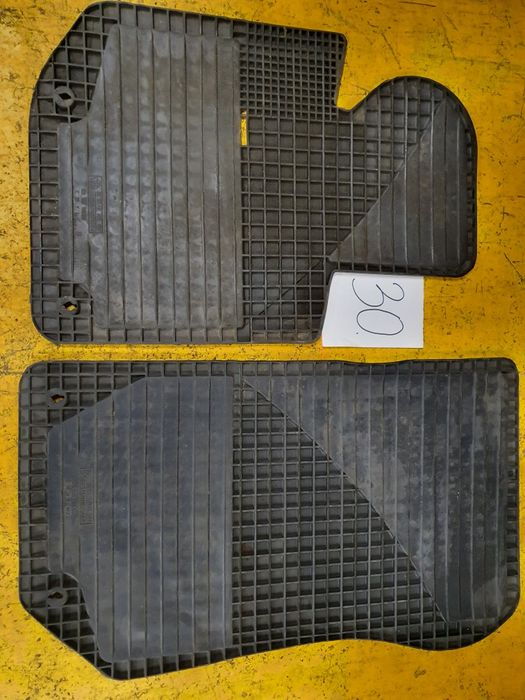 BMW E36 Czarne Gumowe Dywaniki Wycieraczki Oryginał BMW 30 Części BMA