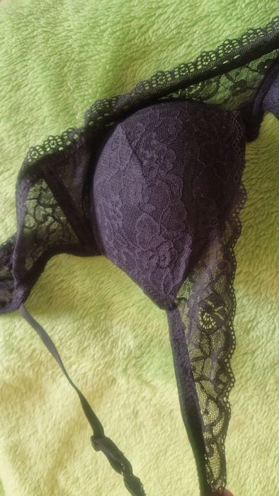 Biustonosz push up czarny koronkowy Tezenis 75 B