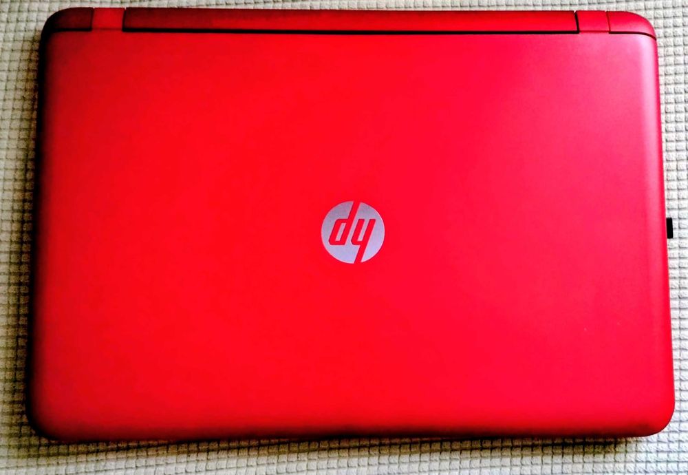 HP 18-inch Laptop64286497476738121