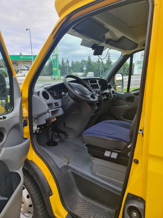 Iveco 35s11  Kontener   ROK 2009