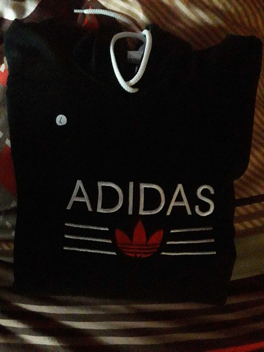 New sweatshirt, size M