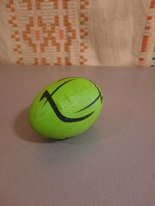 Эспандер кистевой Мяч регби эспандер резиновый